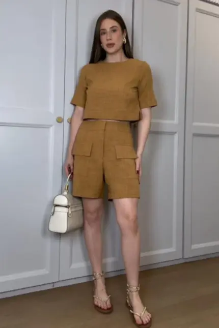 SHORT ALINE COM BOLSOS FRENTE