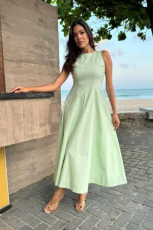 VESTIDO MÍDI JOANA REGATA COM RECORTES